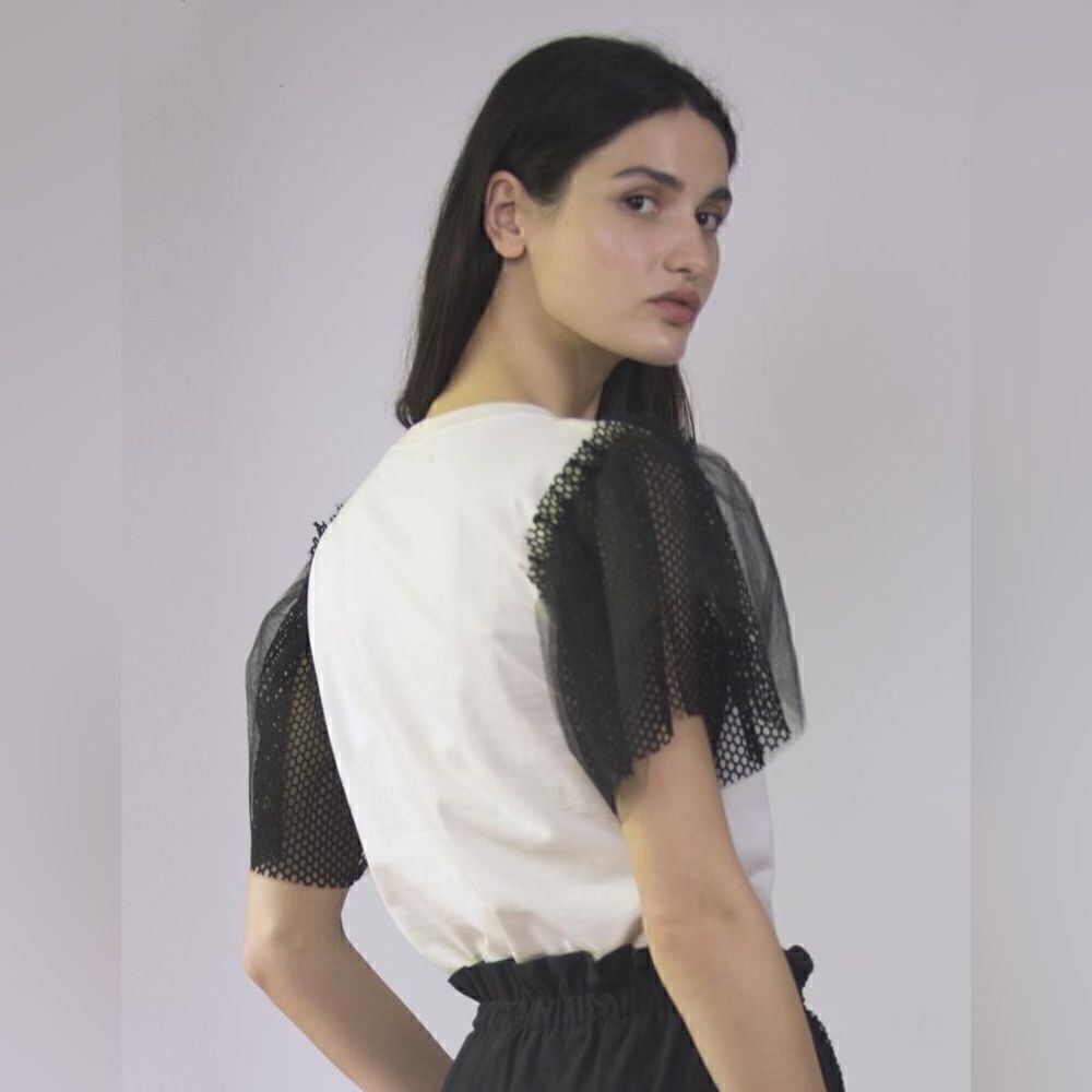 Designer - Ampersand Heart Puff Sleeve Tee